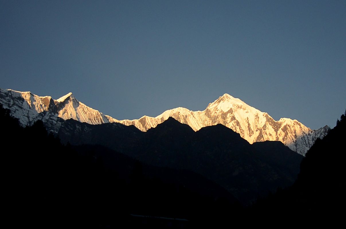 18 Sunrise On Larjung Himal And Annapurna II From Koto On The Annapurna Circuit 